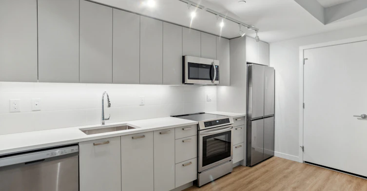 434-3435 Sawmill Crescent, Vancouver, BC, V5S 0K6 - 9