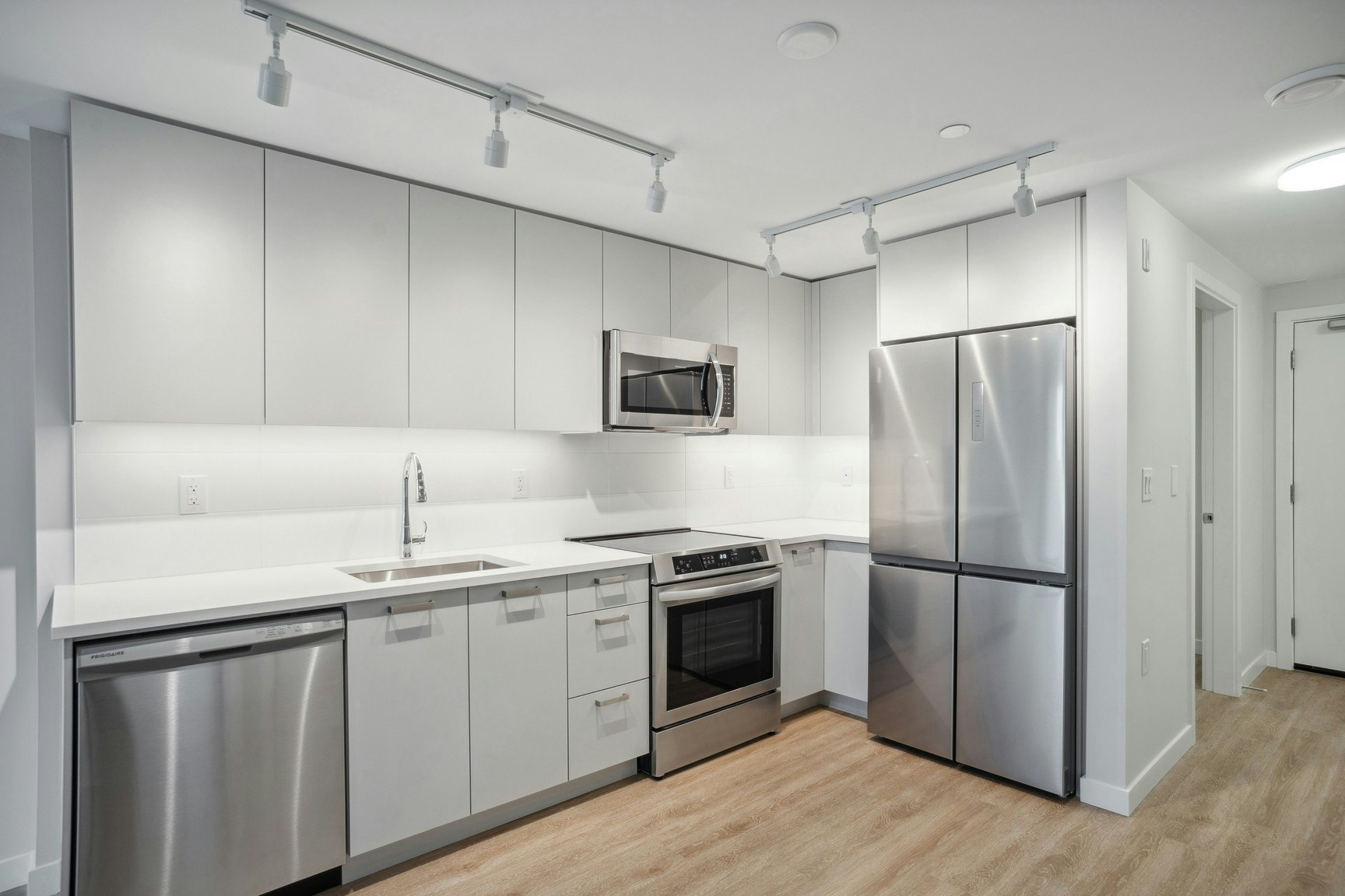 406-3435 Sawmill Crescent, Vancouver, BC, V5S 0K6 - 2