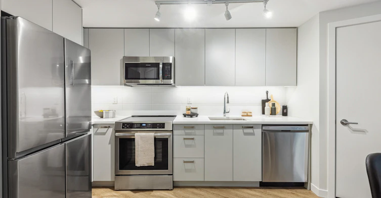 3435 Sawmill Crescent, Vancouver, BC, V5S 0K6 - 4