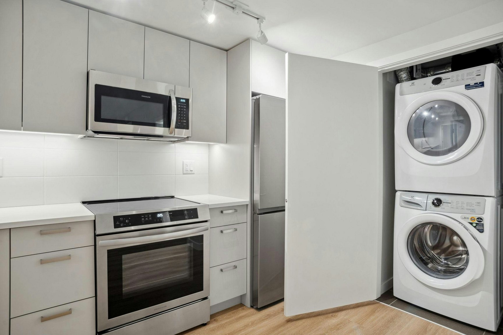 3435 Sawmill Crescent, Vancouver, BC, V5S 0K6 - 12