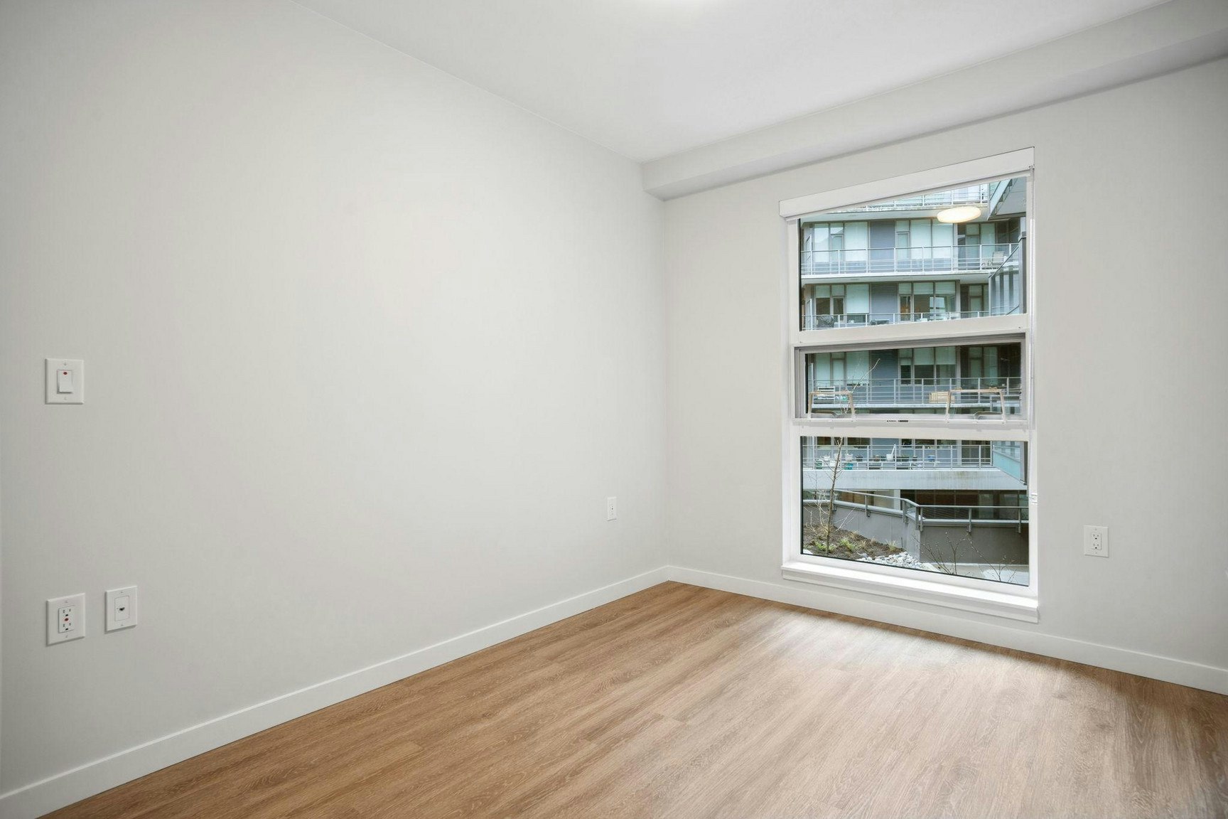 3435 Sawmill Crescent, Vancouver, BC, V5S 0K6 - 9