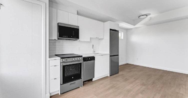 202-368 Tweedsmuir Avenue, Ottawa, ON, K1Z 5N4 - 4