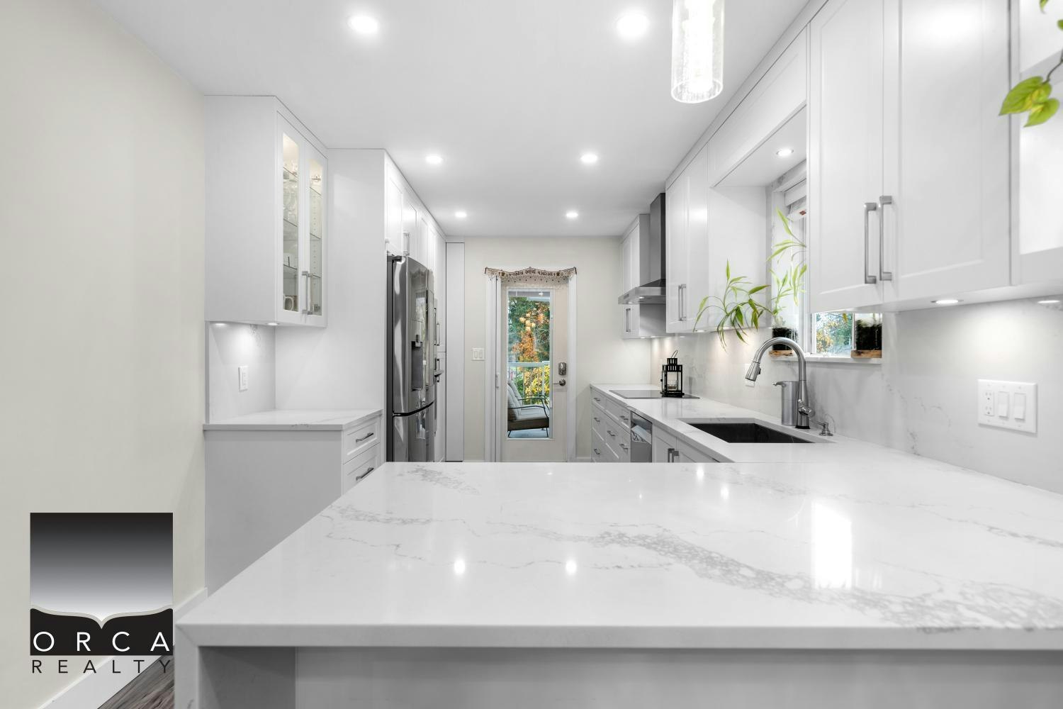 1403 Frederick Road, North Vancouver, BC, V7K 1J6 - 17