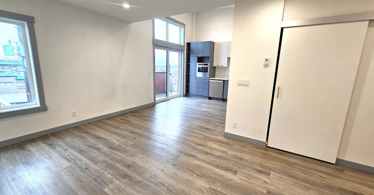 301-3826 Parkhill Place Southwest, Calgary, AB, T2S 2W7 - 3
