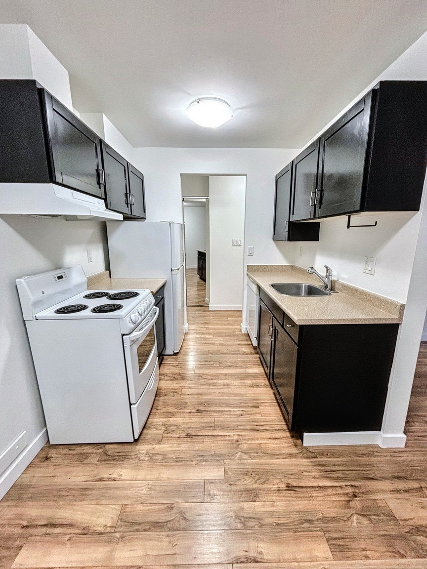 612-1045 Haro Street, Vancouver, BC, V6E 3Z8 - 9