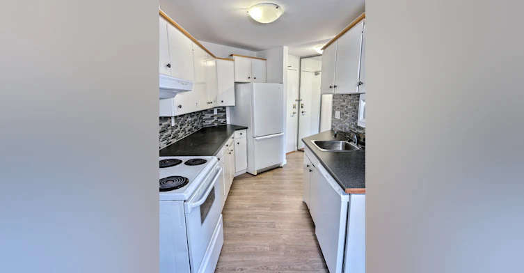 523-1045 Haro Street, Vancouver, BC, V6E 3Z8 - 4