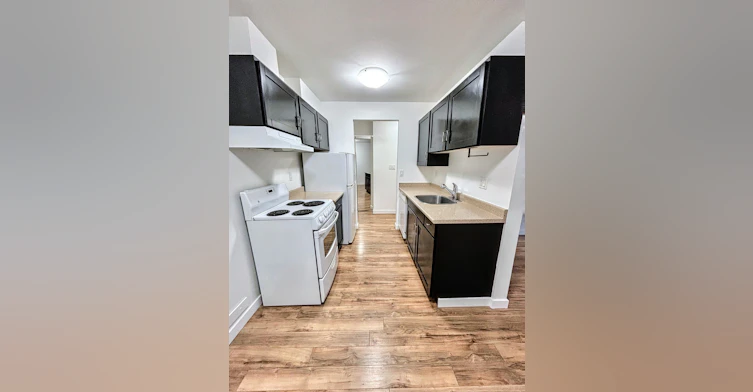 303-1045 Haro Street, Vancouver, BC, V6E 3Z8 - 9
