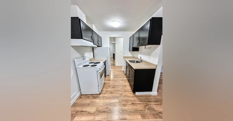 215-1045 Haro Street, Vancouver, BC, V6E 3Z8 - 9