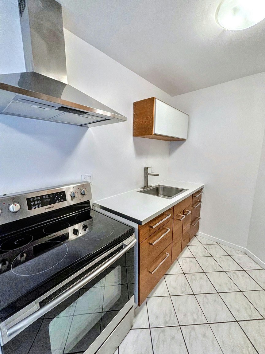 619-1045 Haro Street, Vancouver, BC, V6E 3Z8 - 7