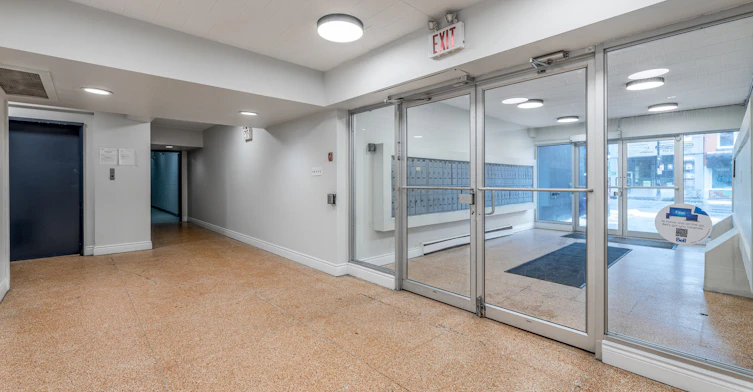 602-255 King Street West, Hamilton, ON, L8P 1A8 - 10