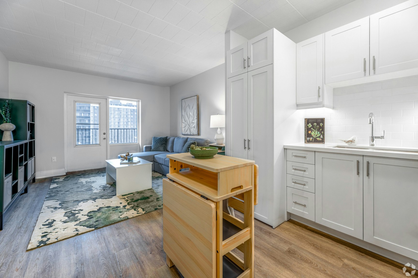 602-255 King Street West, Hamilton, ON, L8P 1A8 - 4
