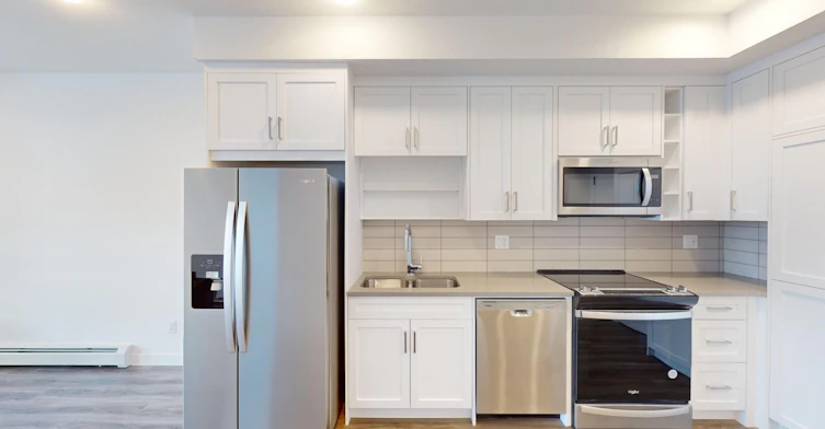 3932 University Avenue Northwest, Calgary, AB, T3B 2V4 - 3