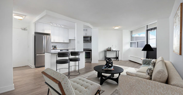 0307-3122 Hurontario Street, Mississauga, ON, L5B 1N8 - 2