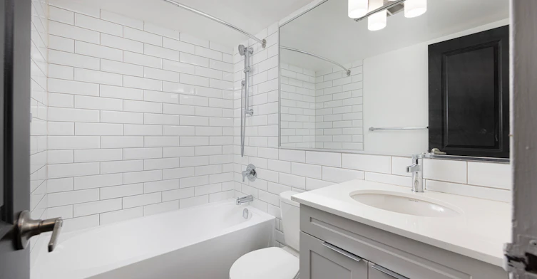 0501-3122 Hurontario Street, Mississauga, ON, L5B 1N8 - 6