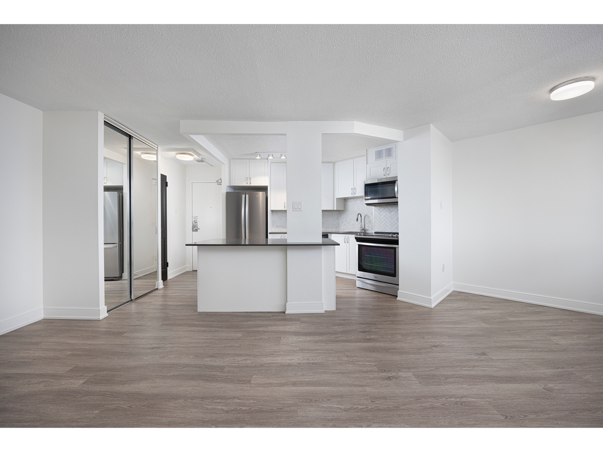0501-3122 Hurontario Street, Mississauga, ON, L5B 1N8 - 9