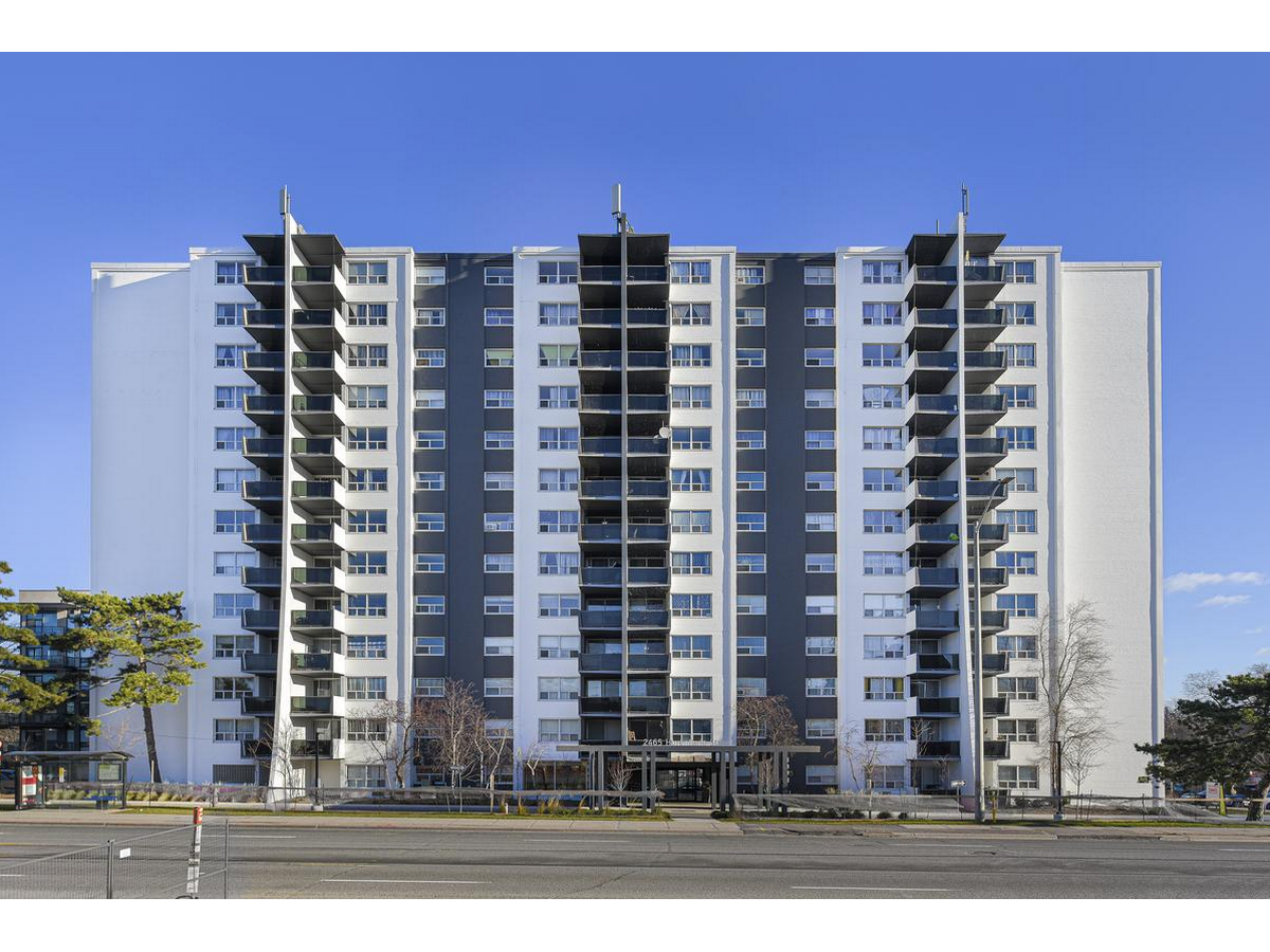 0209-2465 Hurontario Street, Mississauga, ON, L5A 2G5