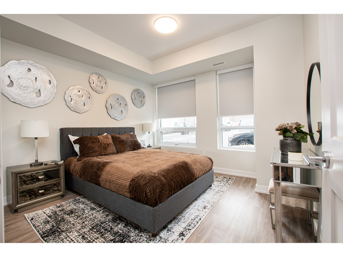 0201-2475 Hurontario Street, Mississauga, ON, L5A 0A9 - 9