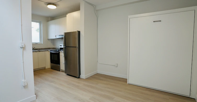 2-926 Queen Street East, Toronto, ON, M4M 1J5