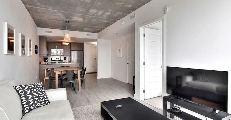 1255 De Bullion Rue, Montréal, QC, H2X 0B9 - 4