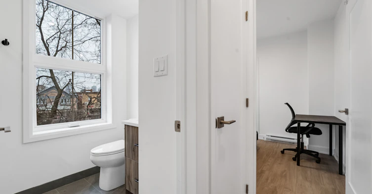 101-887 Somerset Street West, Ottawa, ON, K1R 6R6 - 7