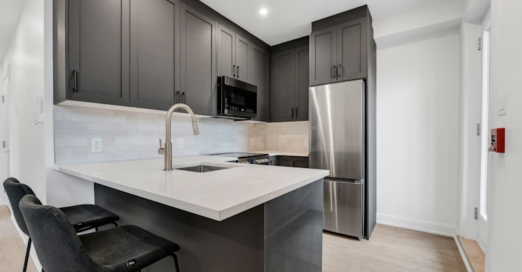 104-887 Somerset Street West, Ottawa, ON, K1R 6R6 - 18