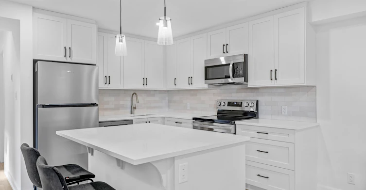 104-887 Somerset Street West, Ottawa, ON, K1R 6R6 - 10