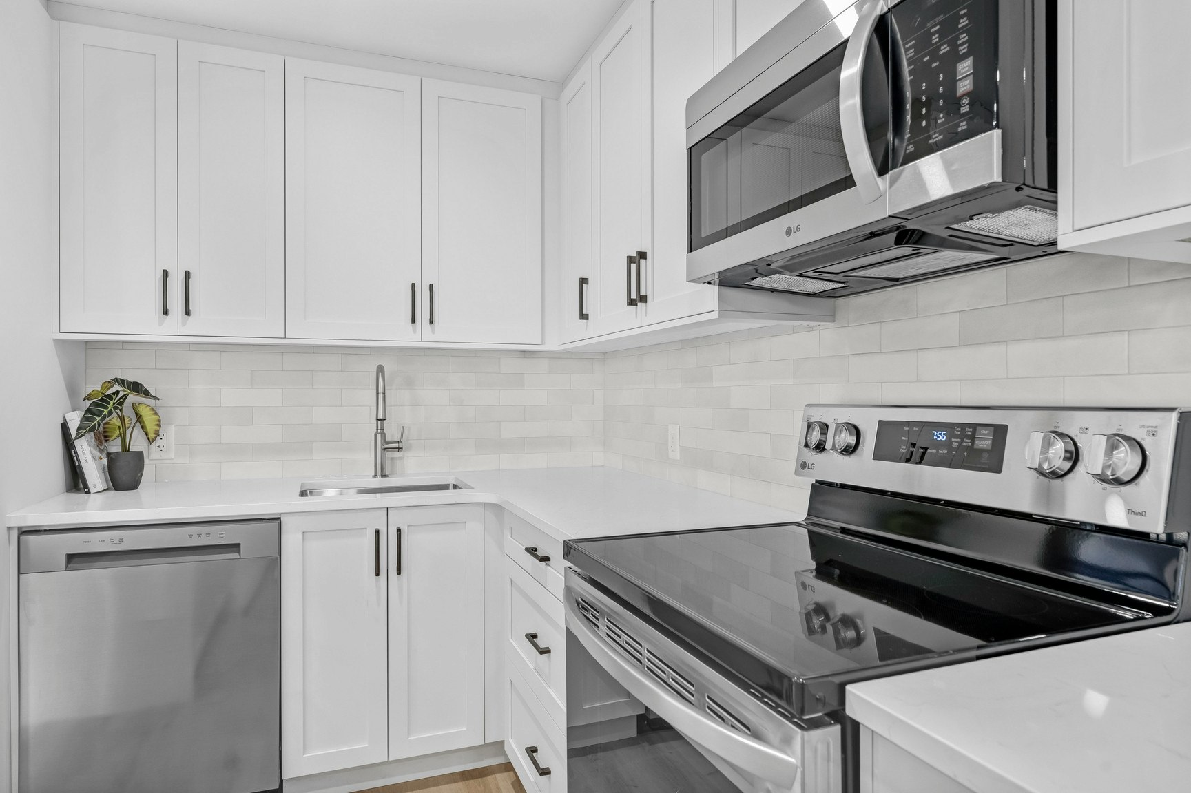 104-887 Somerset Street West, Ottawa, ON, K1R 6R6 - 7