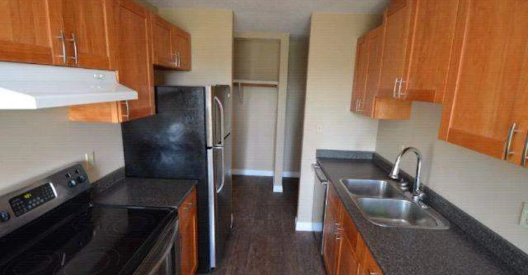 9140 144 Avenue, Edmonton, AB, T5E 5V5 - 12