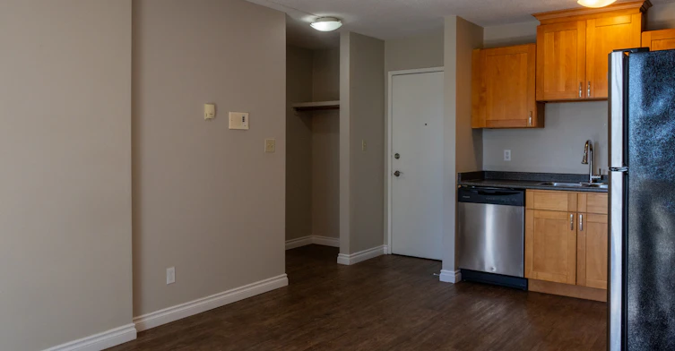 9140 144 Avenue, Edmonton, AB, T5E 5V5 - 6