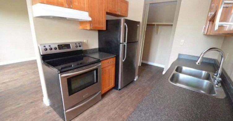 9140 144 Avenue, Edmonton, AB, T5E 5V5 - 11