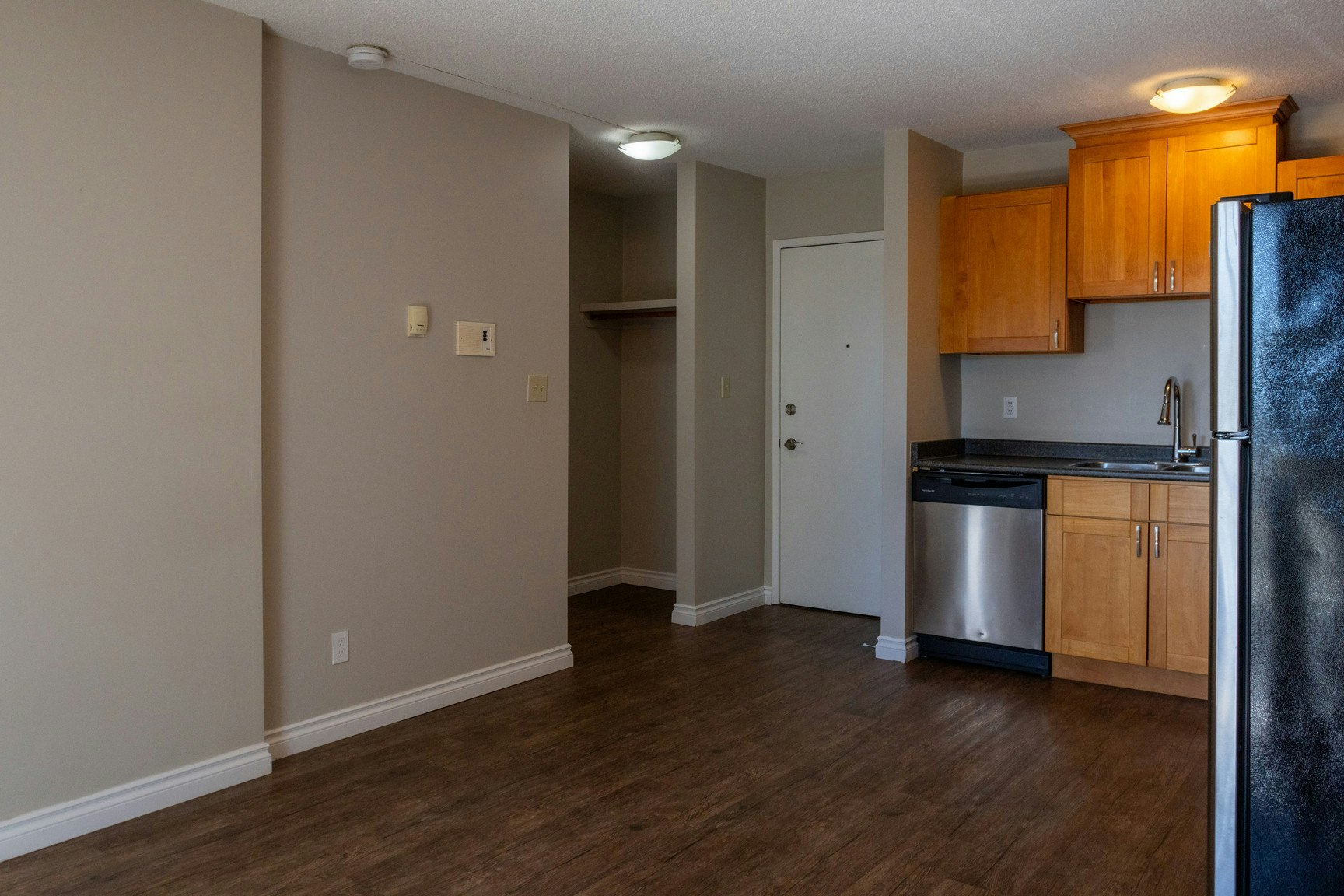9140 144 Avenue, Edmonton, AB, T5E 5V5 - 6