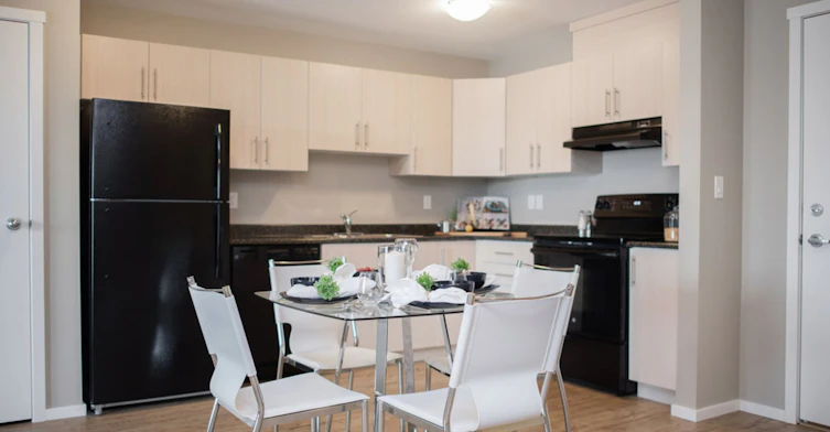 280 Southlands Boulevard SE, Medicine Hat, AB, T1B 0S4 - 4