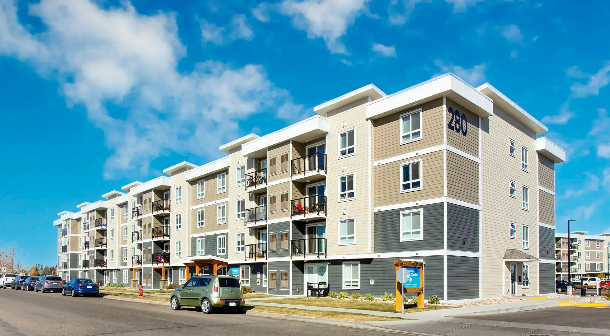 280 Southlands Boulevard SE, Medicine Hat, AB, T1B 0S4 - 2