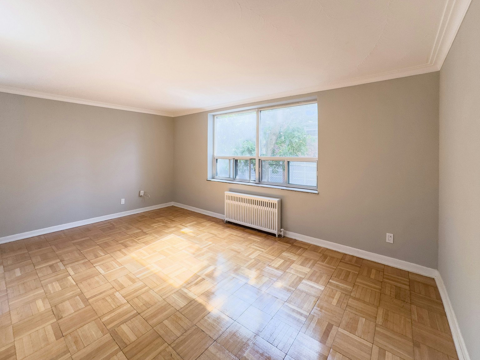 308-1675 Eglinton Avenue West, Toronto, ON, M6E 2H4 - 2