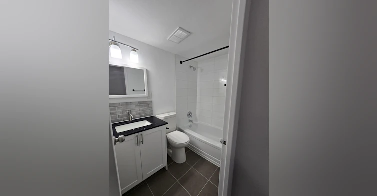 808-2185 Lawrence Avenue East, Toronto, ON, M1P 2P6 - 2