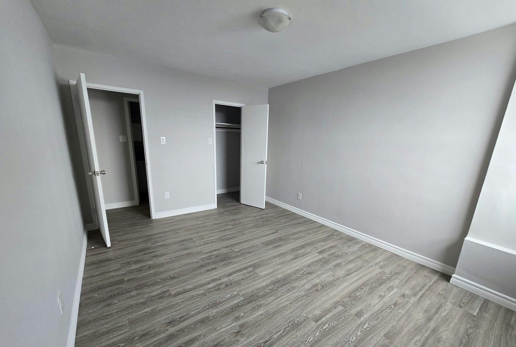 704-2185 Lawrence Avenue East, Toronto, ON, M1P 2P6 - 4