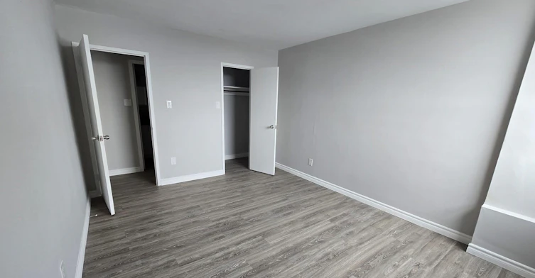 704-2185 Lawrence Avenue East, Toronto, ON, M1P 2P6 - 4