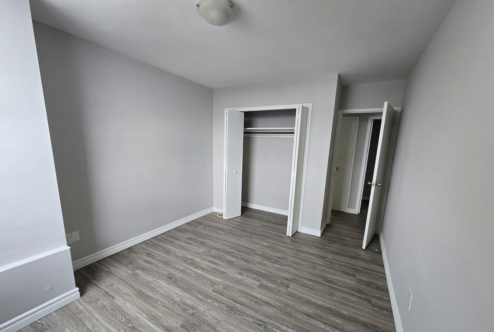 704-2185 Lawrence Avenue East, Toronto, ON, M1P 2P6 - 5