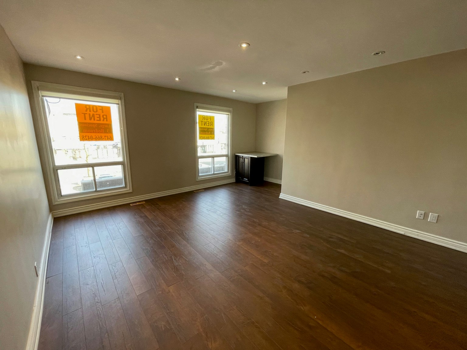 1731-1729 Eglinton Avenue West, Toronto, ON, M6E 2H4 - 3