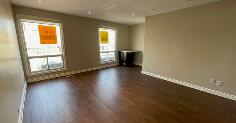 1731-1729 Eglinton Avenue West, Toronto, ON, M6E 2H4 - 3