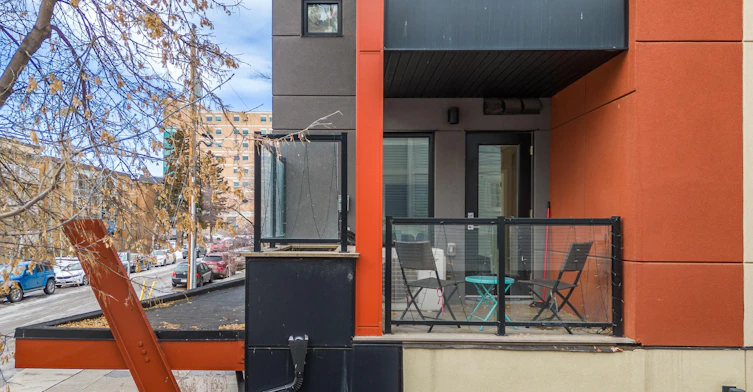 202-108 23 Avenue Southwest, Calgary, AB, T2S 0J1 - 23
