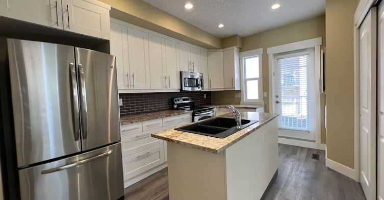 101-2306 17a Street SW, Calgary, AB, T2T 6G7 - 3
