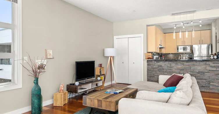 407-830 Centre Avenue Northeast, Calgary, AB, T2E 9C3 - 7