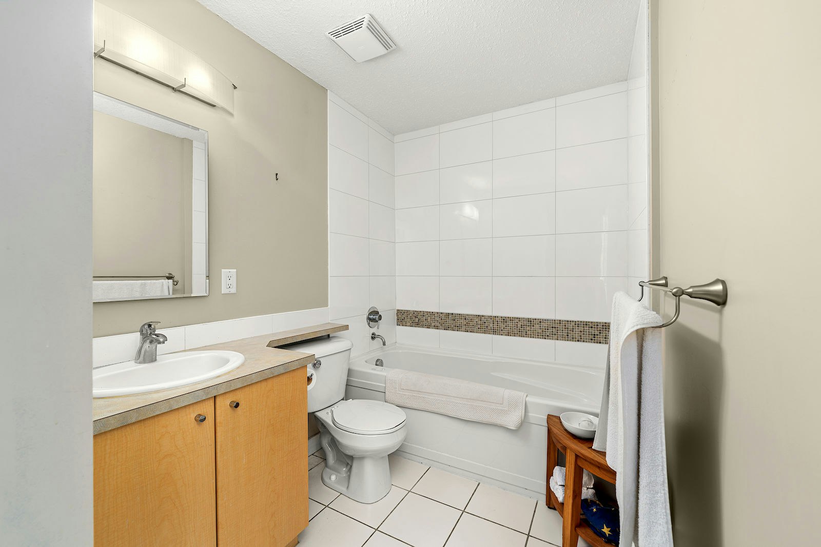 407-830 Centre Avenue Northeast, Calgary, AB, T2E 9C3 - 13
