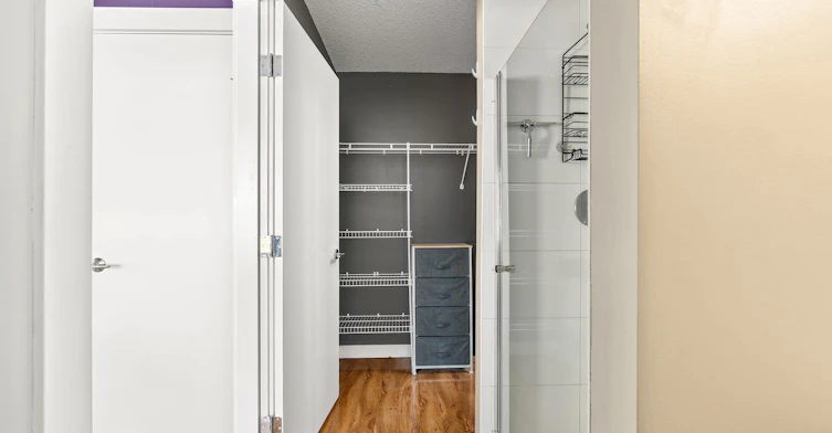 407-830 Centre Avenue Northeast, Calgary, AB, T2E 9C3 - 14