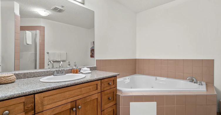 207-60 24 Avenue SW, Calgary, AB, T2S 3C9 - 14