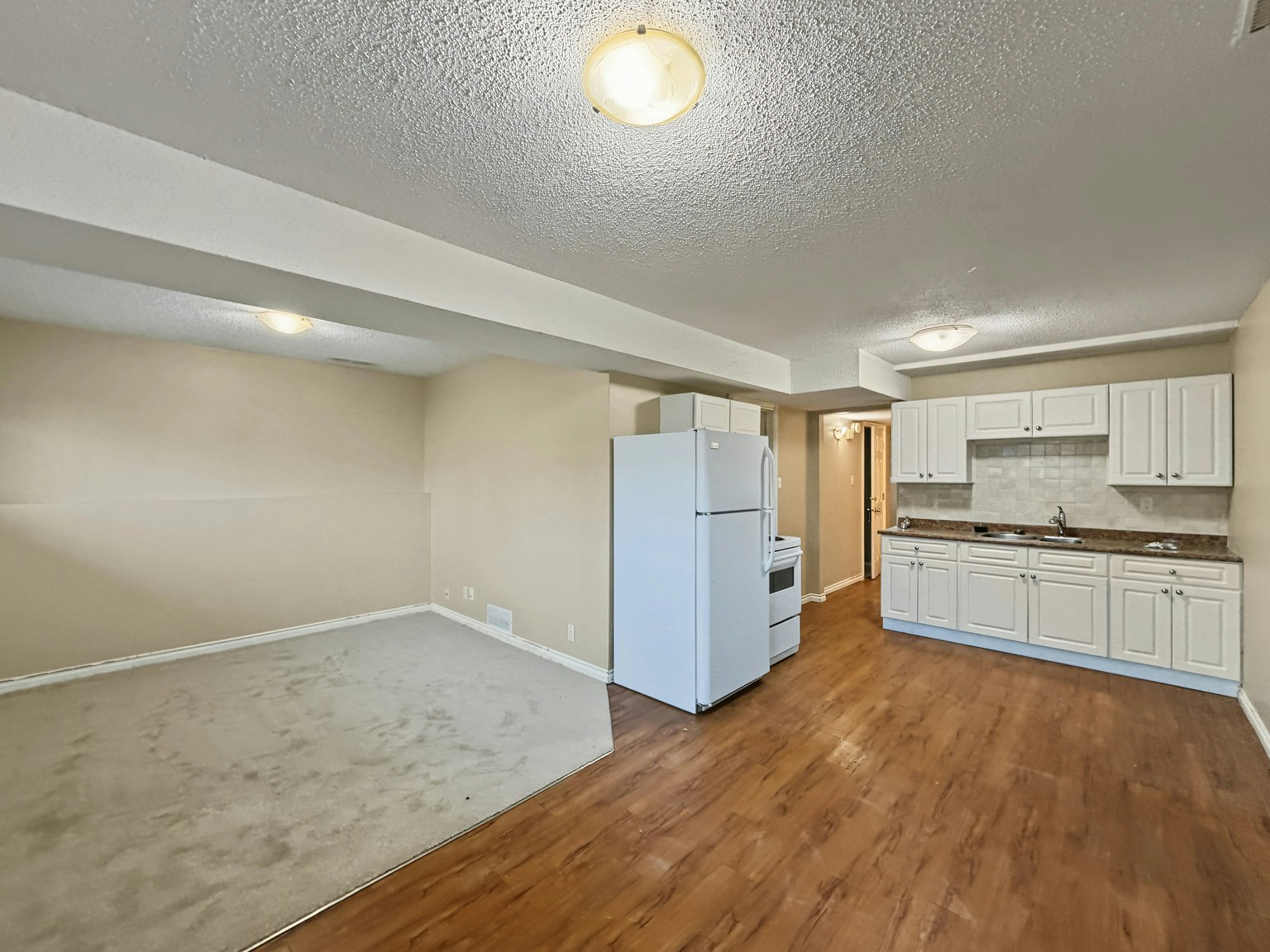 6425B-6425 35 Avenue Northwest, Calgary, AB, T3B 1S5 - 3