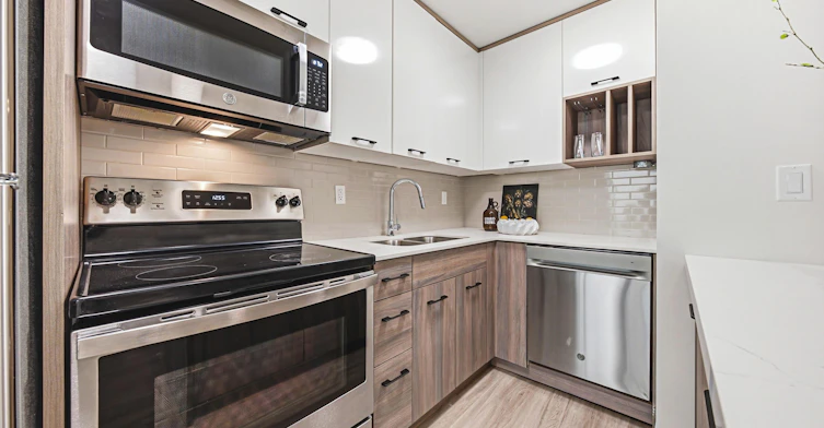 49 Walnut Street South, Hamilton, ON, L8N 2K9 - 6
