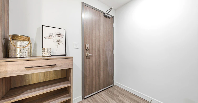 49 Walnut Street South, Hamilton, ON, L8N 2K9 - 2