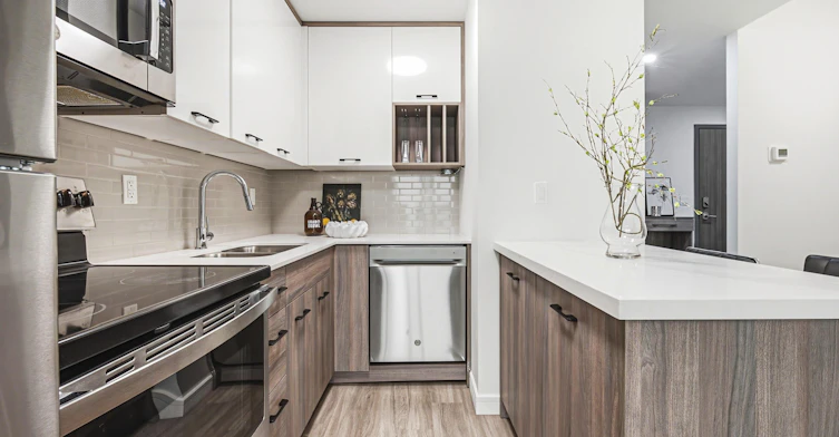 49 Walnut Street South, Hamilton, ON, L8N 2K9 - 7